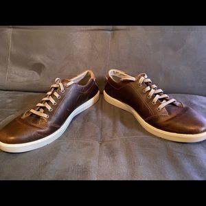 clarks newood street